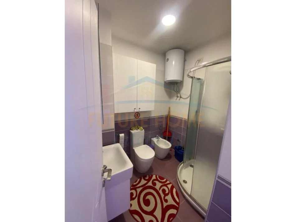 Tirane, jepet me qera apartament 2+1 Kati 6, 98 m² 600 € (ALI DEM)