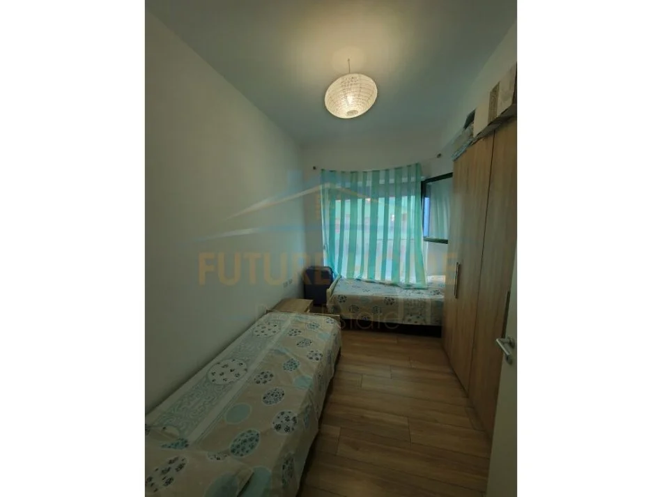 Tirane, jepet me qera apartament 2+1 Kati 6, 84 m² 400 € (Ali Demi)