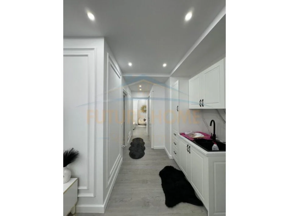 Durres, shitet apartament 2+1 Kati 1, 70 m² 150.000 € (VOLLGA)