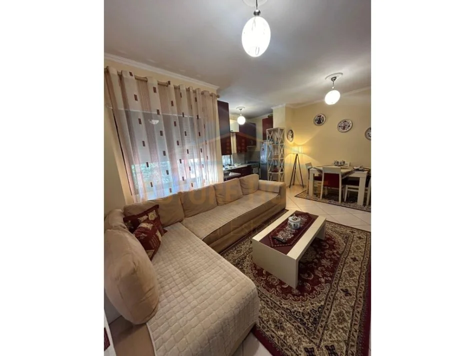 Tirane, shitet apartament 1+1+Aneks+Ballkon Kati 2, 73 m² 120.000 € (ALI DEMI)