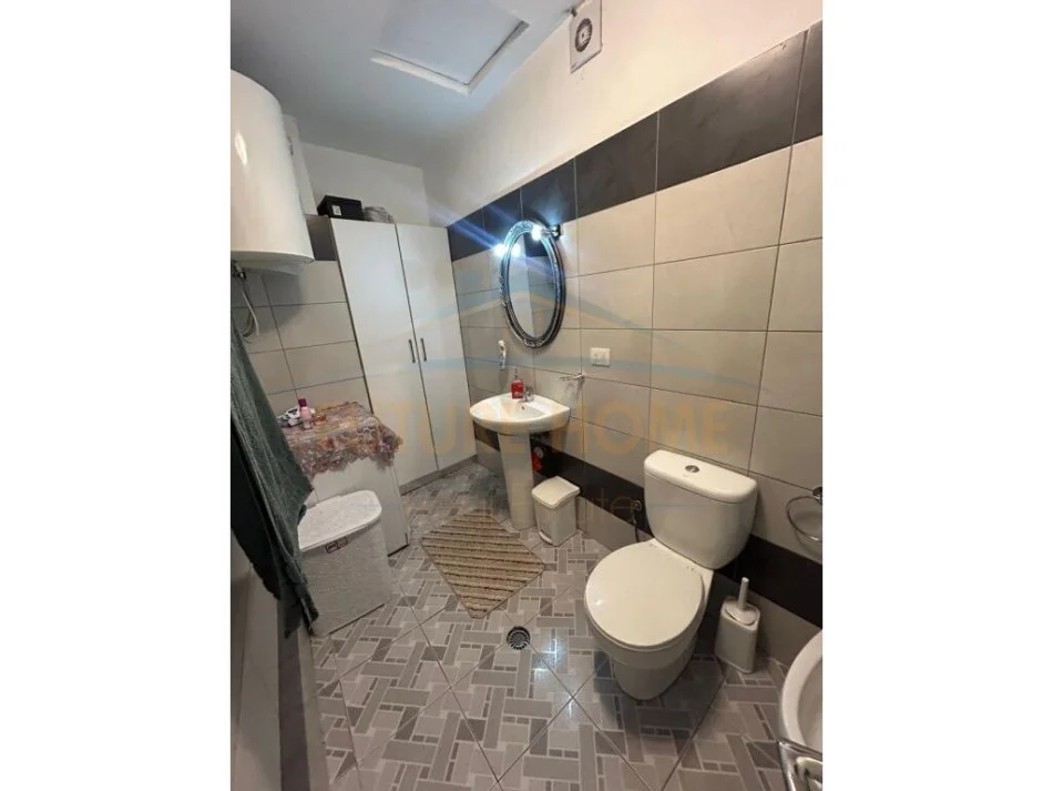 Tirane, shitet apartament 1+1 Kati 2, 73 m² 115.000 € 