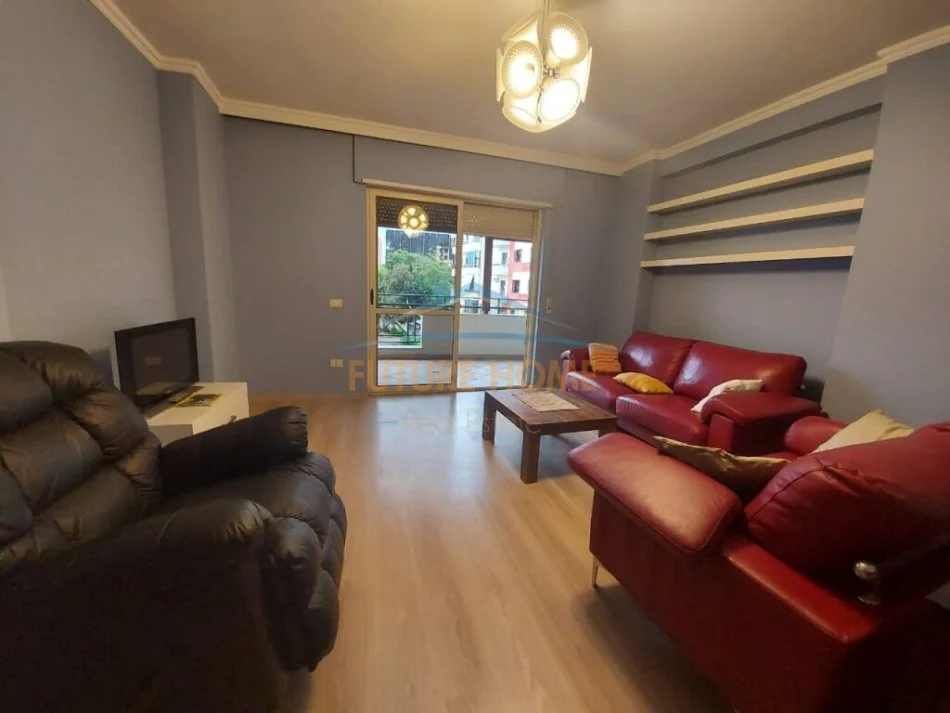 Tirane, shitet apartament 2+1+Aneks+Ballkon Kati 2, 165 m² (RRUGA E BOGDANEVE)