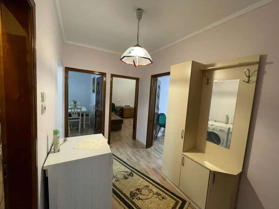 Tirane, jepet me qera apartament 2+1 Kati 1, 73 m² 500 € (Neom113579)
