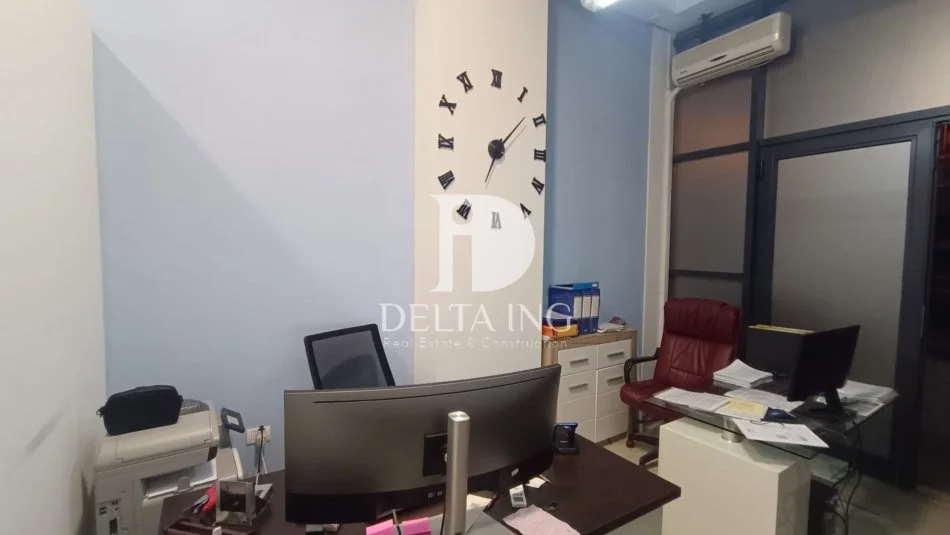 Tirane, shitet ambjent biznesi Kati 0, 37 m² 130.000 € (Komuna Parisit)