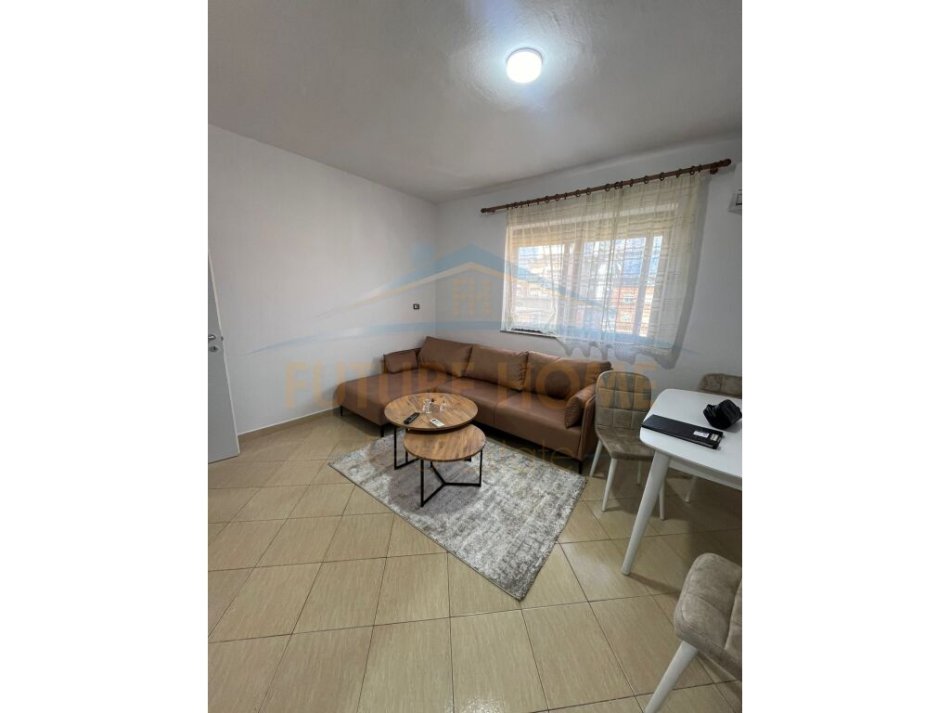 jepet me qera apartament Kati 5, 64 m² 500 €
