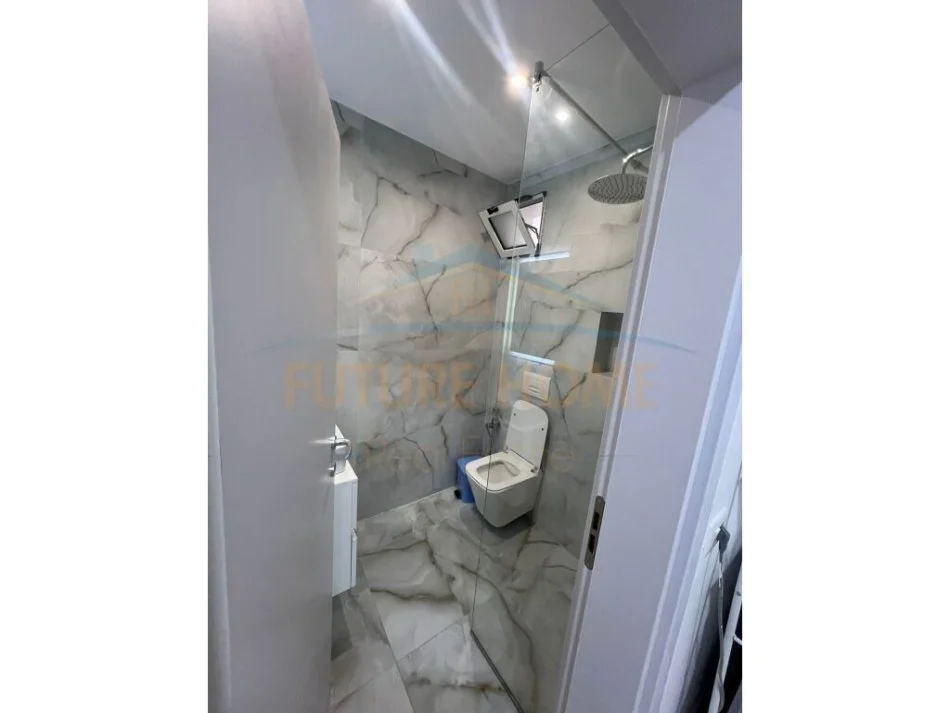Tirane, jepet me qera apartament 1+1 Kati 5, 64 m² 500 € 