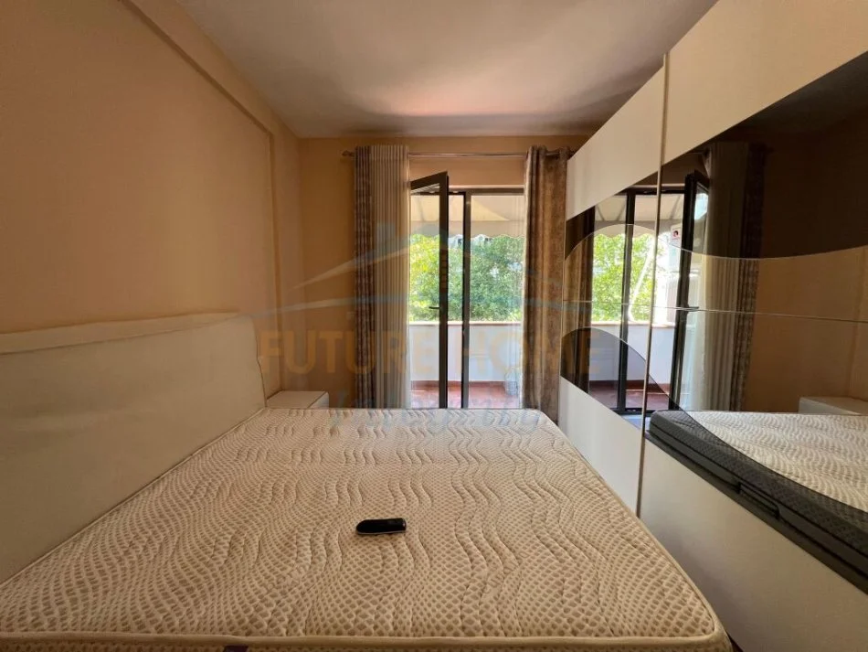Tirane, jepet me qera apartament 2+1 Kati 3, 100 m² 600 € (rruga e dibres)