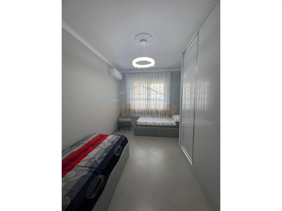 Tirane, jepet me qera apartament 2+1 Kati 3, 101 m² 600 € (Unaza e Re)