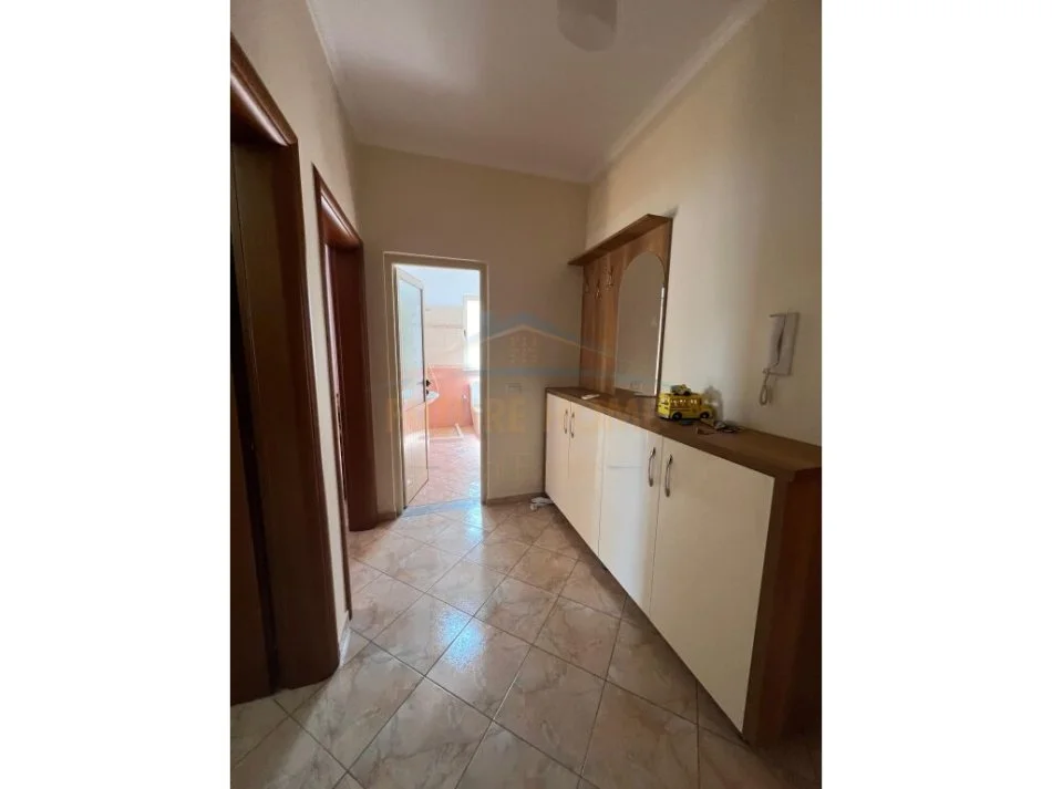 Fier, shitet apartament 2+1 Kati 2, 98 m² 95.000 € 