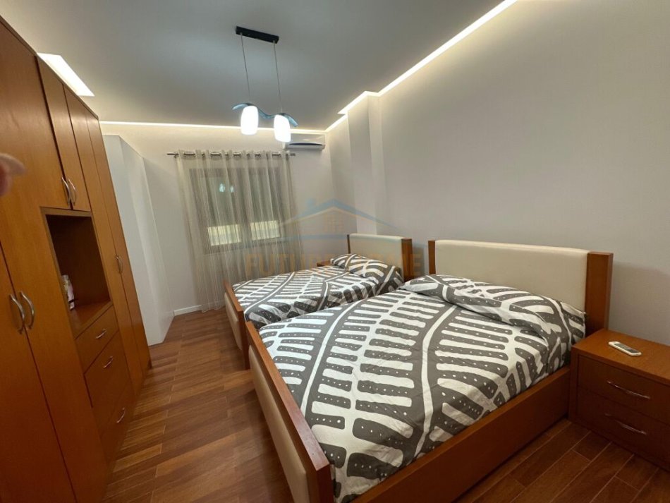 Shqiperi, shes apartament 2+1 Kati 3, 120 m² 240.000 € (Liqeni i thate, Tirane)