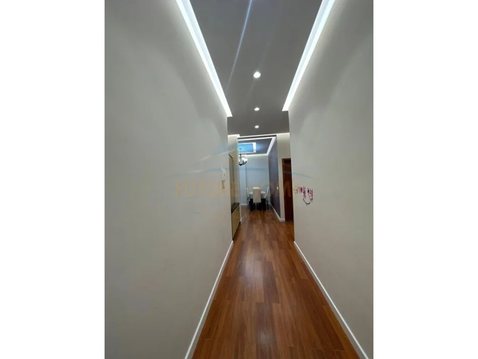 Tirane, shitet apartament 2+1 Kati 4, 120 m² 2.400.000 € (Liqeni i Thate)