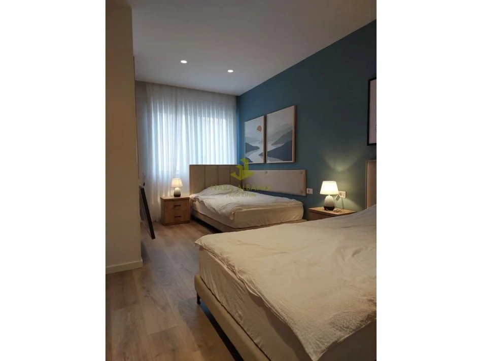 Tirane, jepet me qera apartament 2+1+Ballkon Kati 4, (Rruga e Elbasanit)