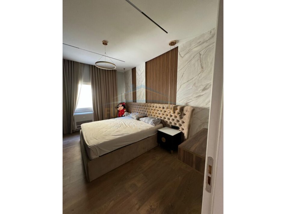 Tirane, shitet apartament Kati 1, 79 m² 165.000 € 
