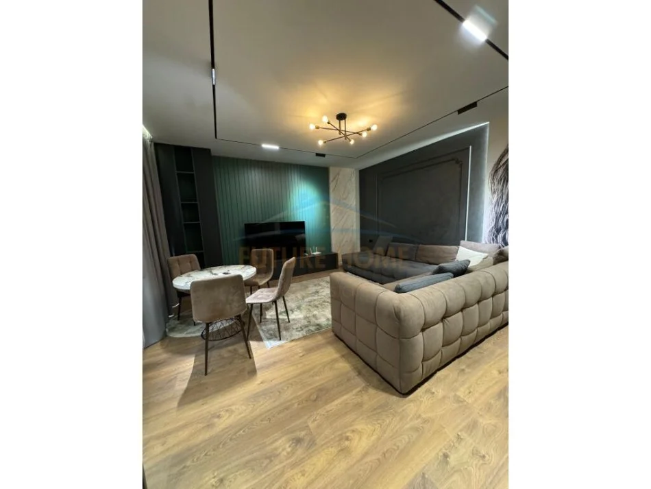 Tirane, jepet me qera apartament 1+1 Kati 1, 80 m² 600 € (Farke)