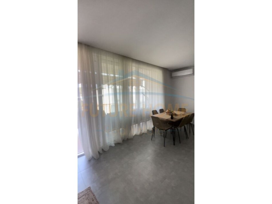 Durres, shitet apartament 2+1+Ballkon , 100 m² 305.000 € 