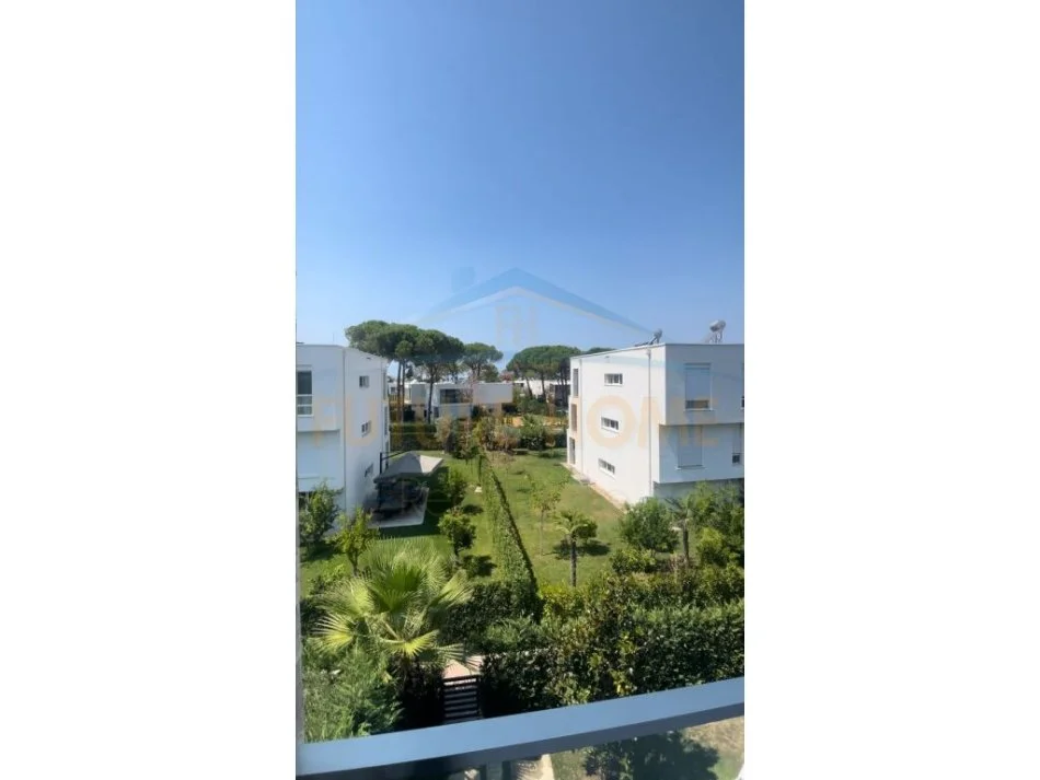 Durres, shitet apartament 2+1+Ballkon Kati 1, 100 m² 305.000 € 