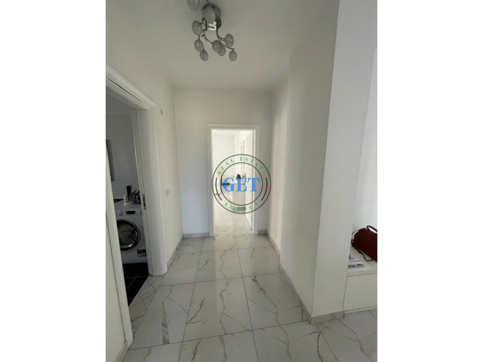 Durres, shitet apartament 3+1 Kati 5, 150 m² 170.000 € (Shkembi i Kavajes)