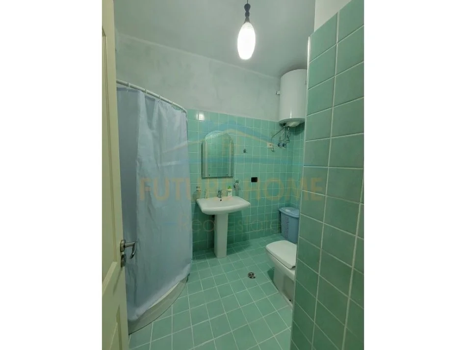 Tirane, jepet me qera apartament 2+1+Aneks , 110 m² 450 € (Yzberisht)