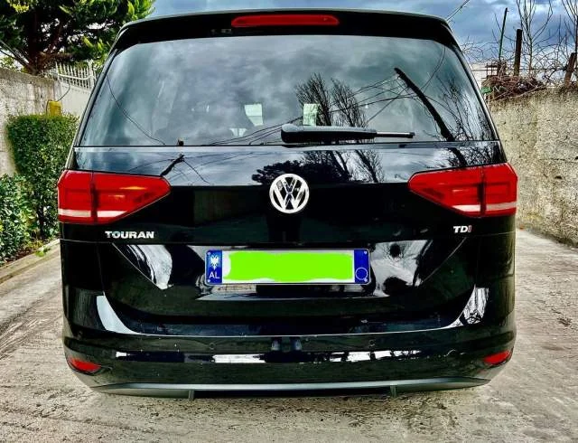 Tirane, shes makine Volkswagen Touran Viti 2016, 13.000 Euro