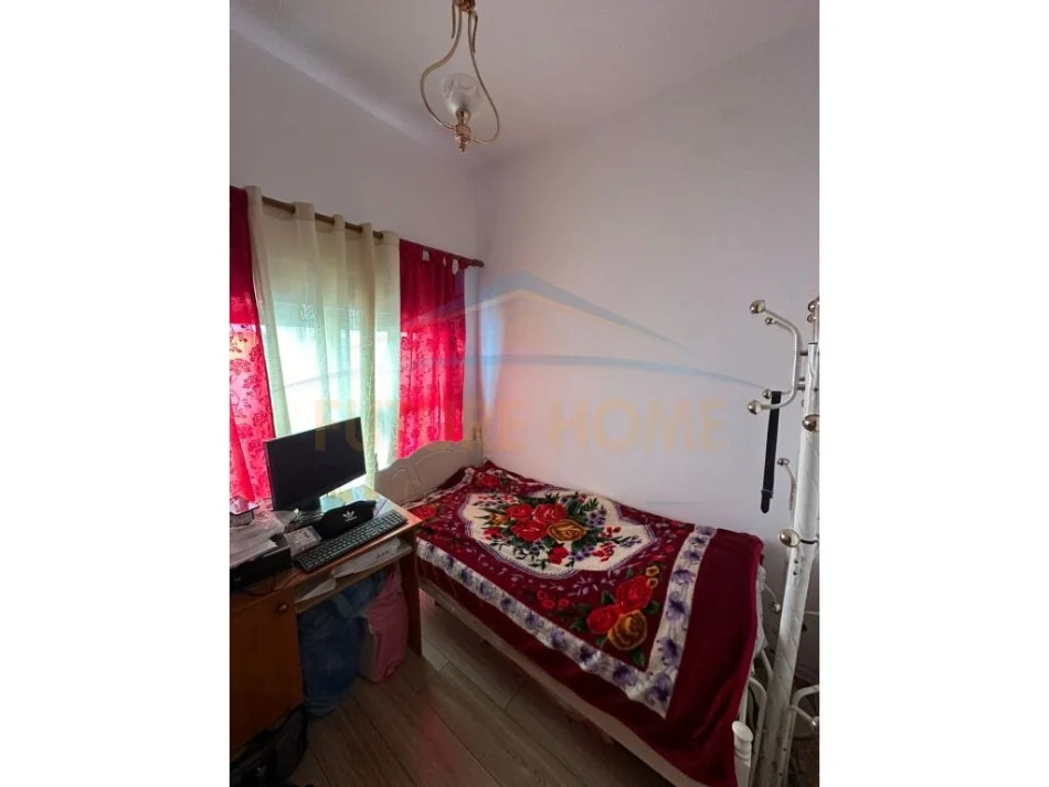 Tirane, shitet apartament 2+1+Ballkon Kati 2, 83 m² 121.075 € (Ali Demi)
