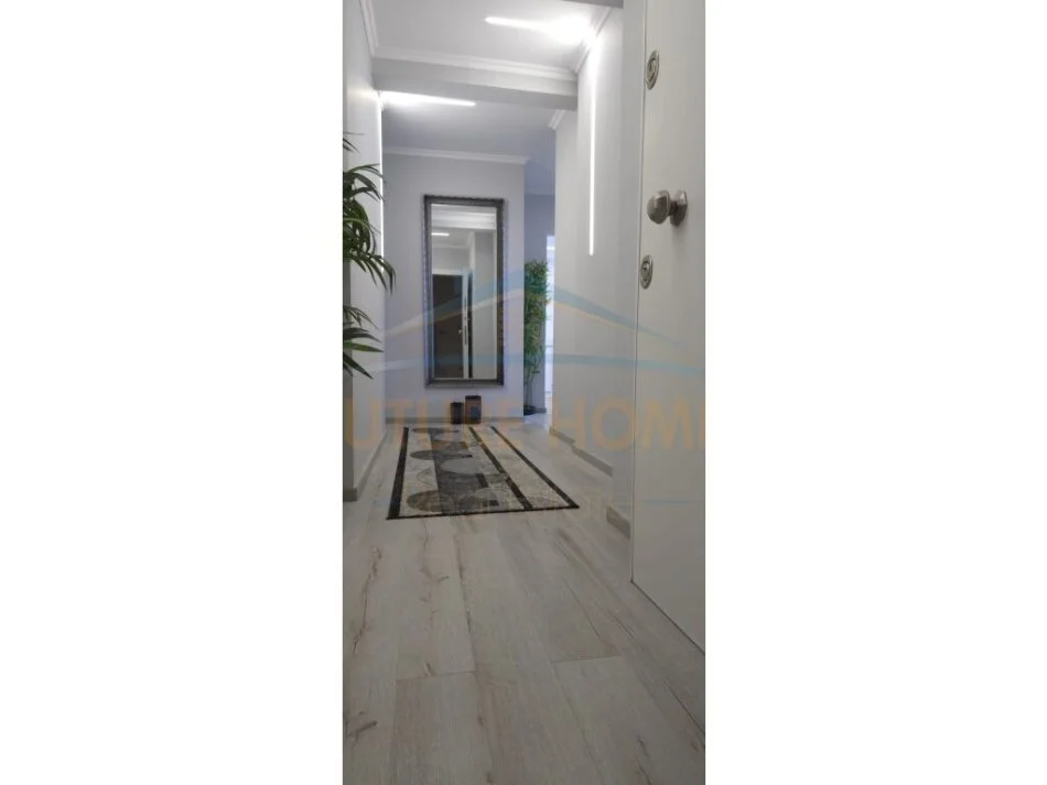 Durres, shitet apartament 1+1+Ballkon Kati 14, 61 m² 245.000 € (Vollga, Durres)