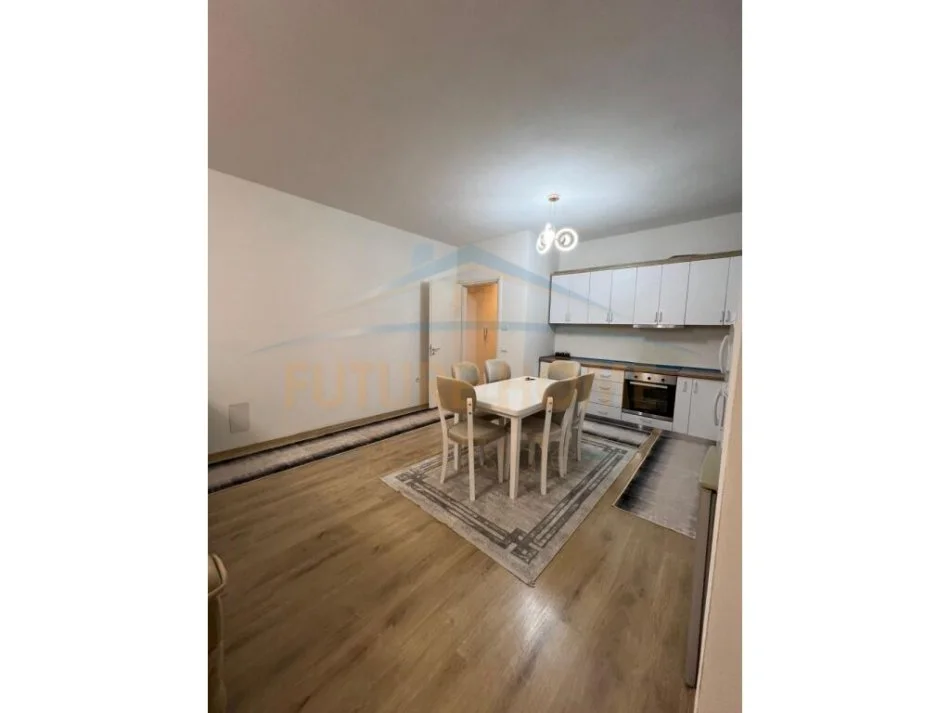 Tirane, jepet me qera apartament 2+1 Kati 1, 114 m² 650 € (Unaza e Re)