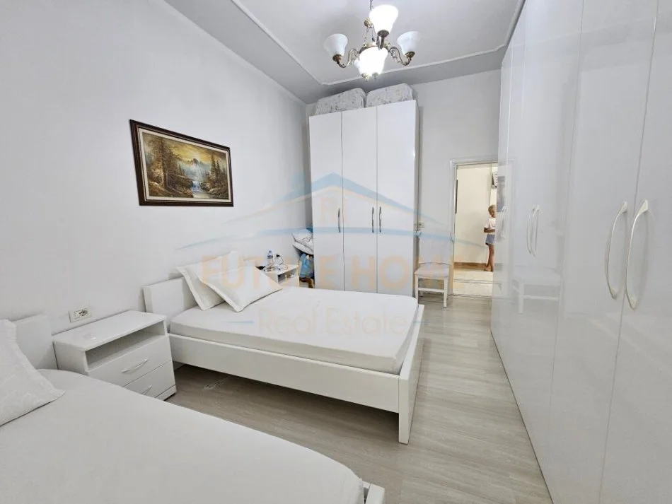 Durres, shitet apartament 3+1 Kati 0, 131 m² 150.000 € (Shkozet , Durres)