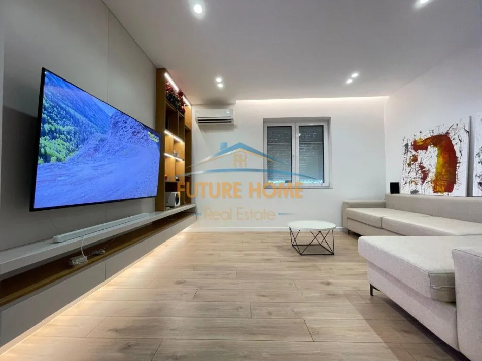 Tirane, jepet me qera apartament 1+1 Kati 3, 70 m² 750 € (Myslym Shyri)