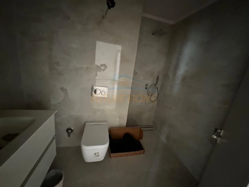 Durres, shes apartament 2+1+Ballkon Kati 7, 112 m² 300.000 € (Vollga)