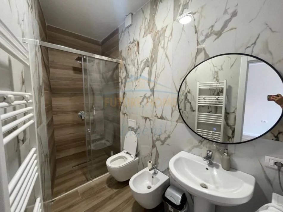 Tirane, jepet me qera 1+1 Kati 2, 74 m² 680 € (Rose Garden Residence)