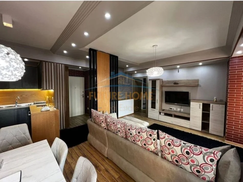 Tirane, jepet me qera apartament 1+1+Aneks+Ballkon Kati 8, 95 m² 1.200 € (MYSLYM SHYRI)