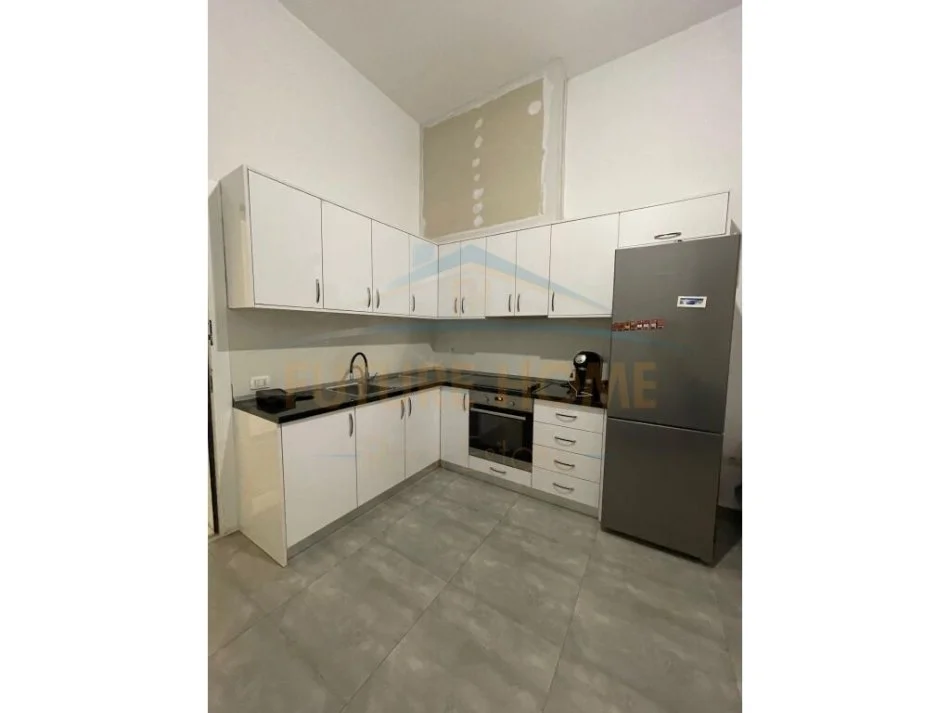 Tirane, shitet apartament 2+1 Kati 1, 68 m² 136.000 € (21 Dhjetori)