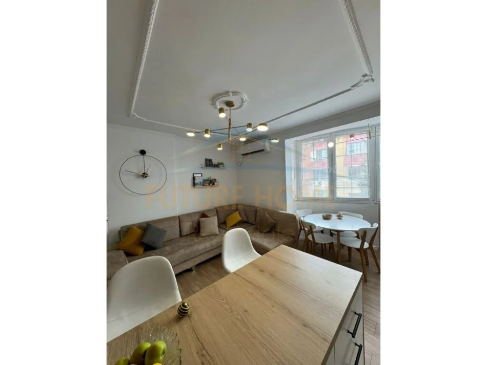 Tirane, shitet apartament 2+1 Kati 7, 77 m² 135.000 € (Fusha e Aviacionit)