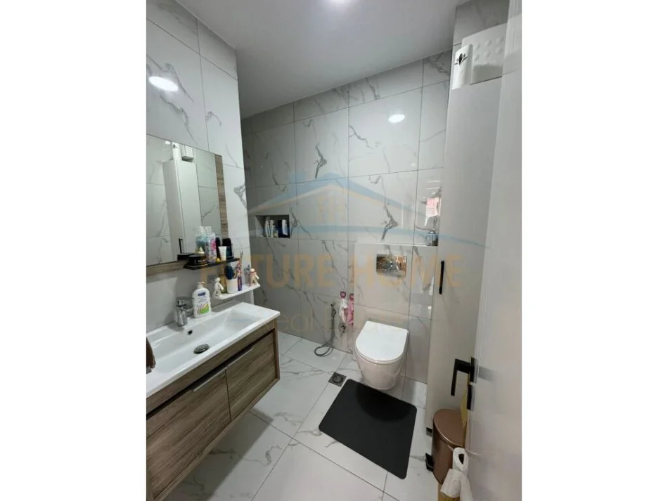 Tirane, shitet apartament 2+1 Kati 7, 73 m² 135.000 € (Fusha e Aviacionit)