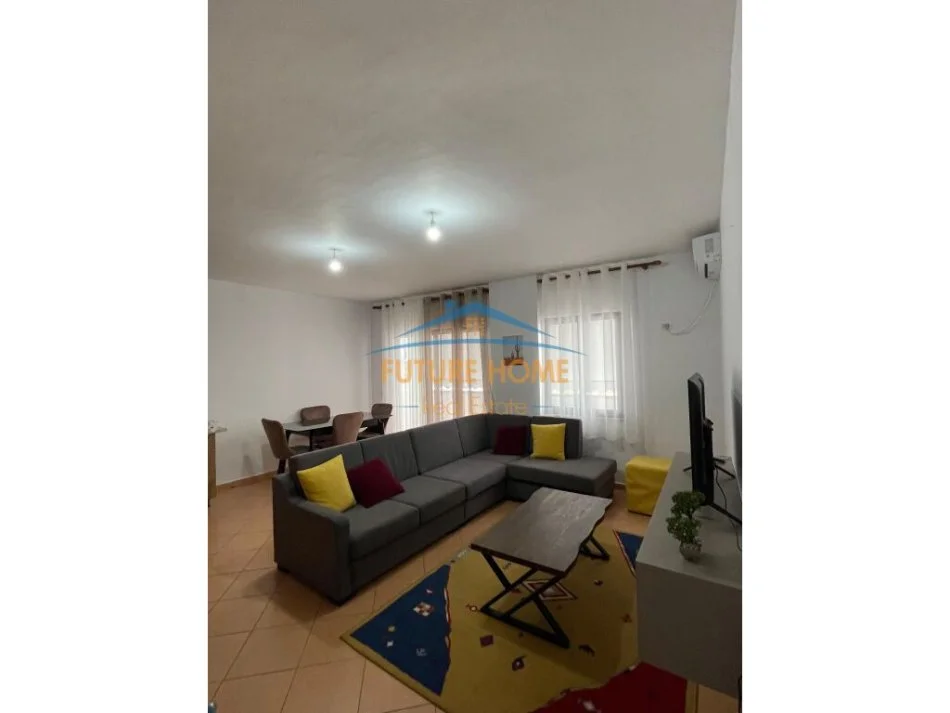 Tirane, jepet me qera apartament 2+1 Kati 9, 93 m² 650 € (21 Dhjetori)