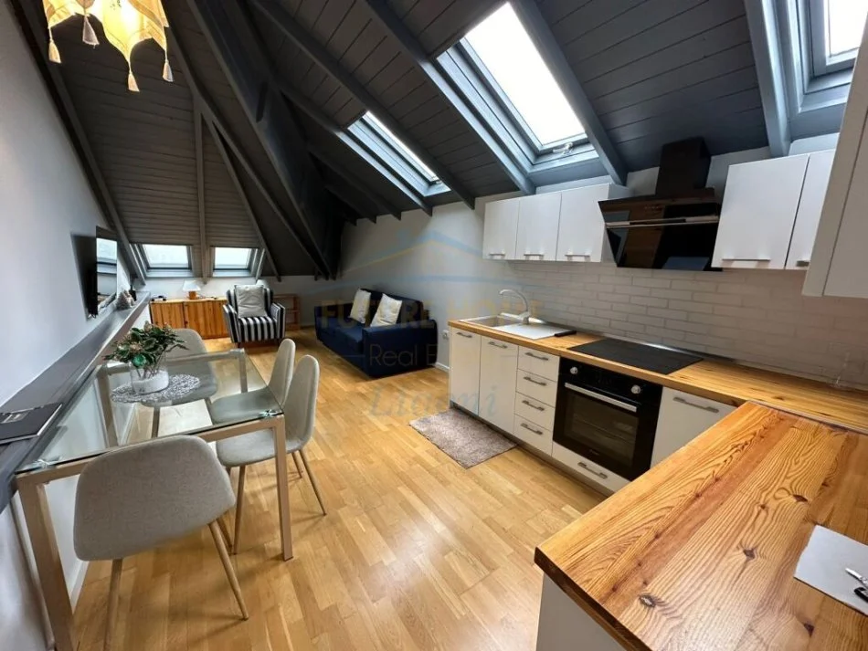 Tirane, jepet me qera apartament 1+1 Kati 2, 65 m² 670 € (Stadiumi Dinamo)