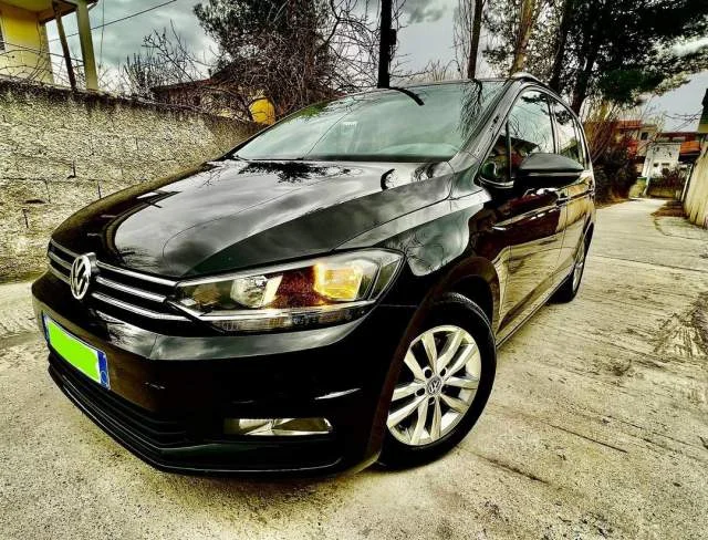 Tirane, shes makine Volkswagen Touran Viti 2016, 13.000 Euro