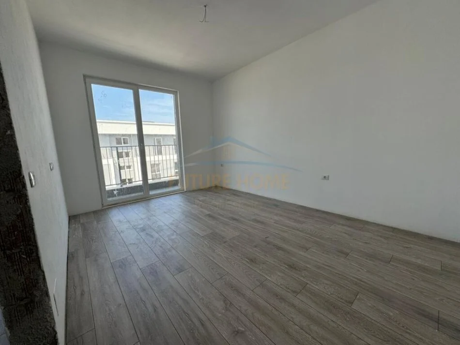 Tirane, shitet apartament 1+1+Ballkon Kati 7, 71 m² 74.000 € (UNIVERS CITY)