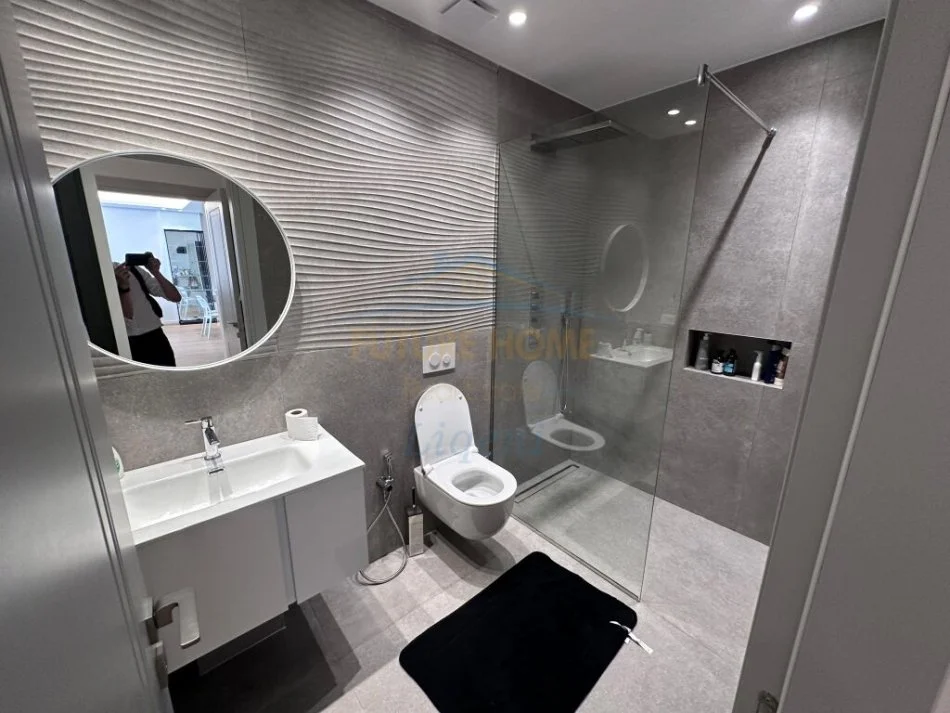 Tirane, jepet me qera apartament 2+1 Kati 1, 100 m² 1.200 € (TEG)