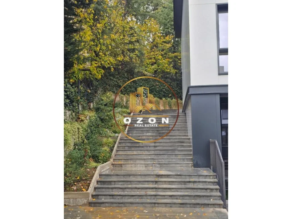 Tirane, shitet apartament 3+1 Kati 1, 170 m² 330.000 € (Rezidenca Altea,Rruga e Elbasanit)