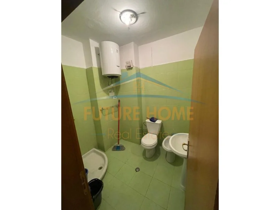 Tirane, shitet apartament 2+1+Ballkon Kati 2, 108 m² 157.000 € (Kodra e Diellit)