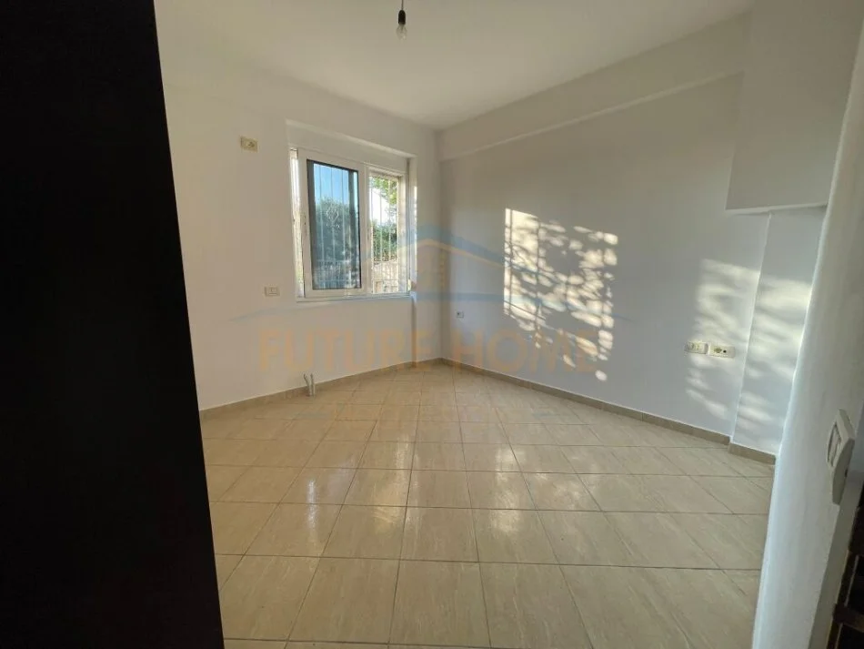Tirane, shitet apartament 2+1 Kati 0, 89 m² 85.000 € (Shkoze)