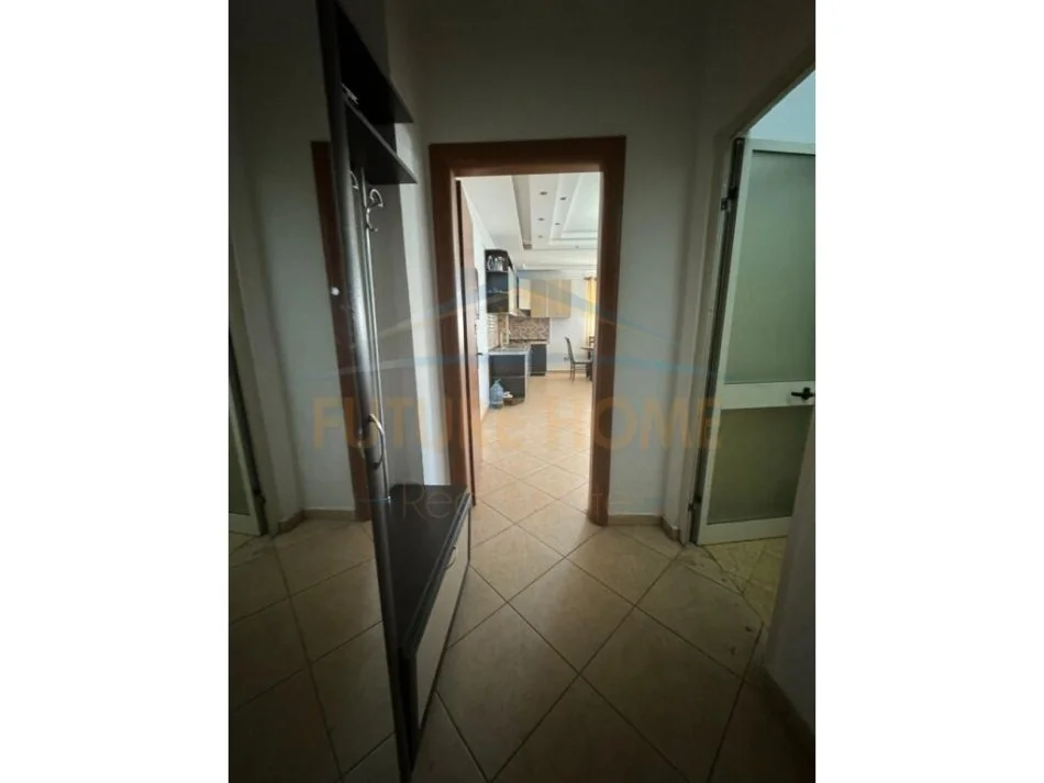 Durres, shitet apartament 2+1+Ballkon Kati 5, 82 m² 88.000 € (Plazh, Iliria)