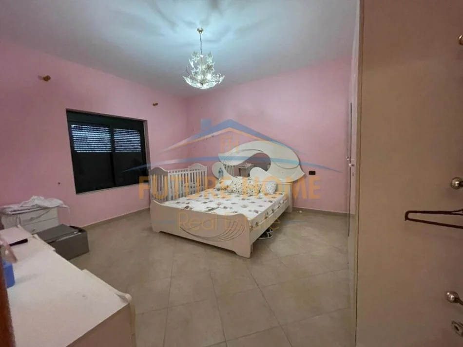 Durres, shitet shtepi 4+1+Ballkon Kati 0, 297 m² 550.000 € (GJIRI I LALEZIT)