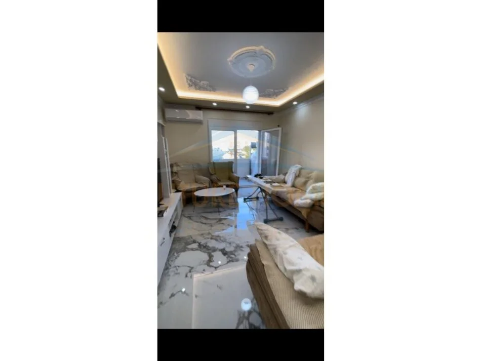 Durres, shitet apartament 2+1 Kati 3, 109 m² 175.000 € (Prane Gjykates, Durres)