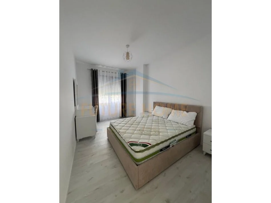 Tirane, jepet me qera apartament 2+1+Aneks Kati 7, 102 m² 900 € (Don Bosco)