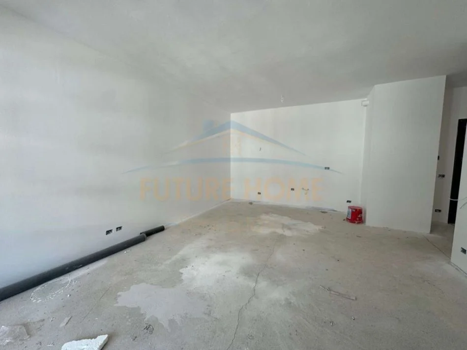 Tirane, shitet apartament 3+1 Kati 6, 132 m² 131.300 € (UNIVERS CITY, QTU)