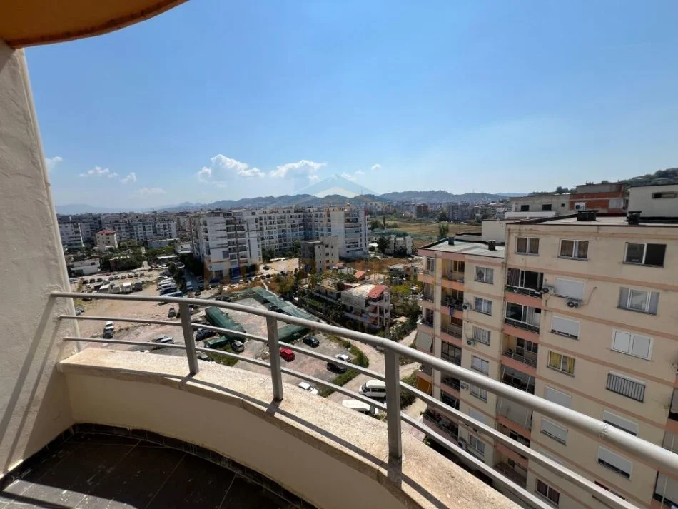 Tirane, shitet apartament 1+1+Ballkon Kati 9, 60 m² 78.000 € (Unaza e Re)