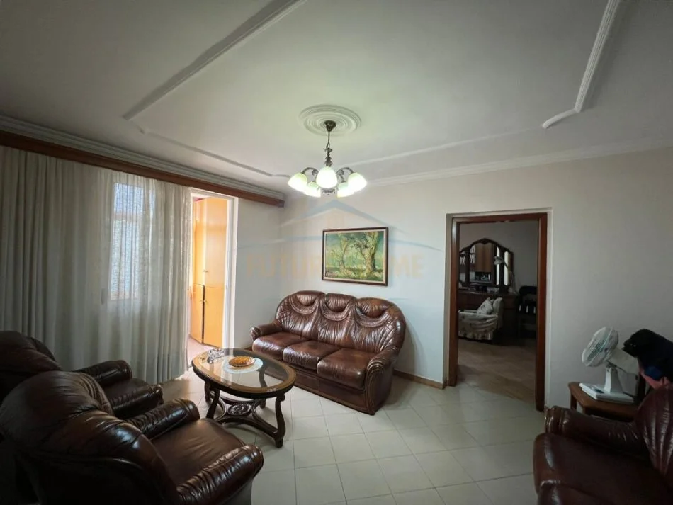 Tirane, shitet apartament 2+1+Aneks Kati 2, 87 m² 265.000 € (Sheshi Willson)