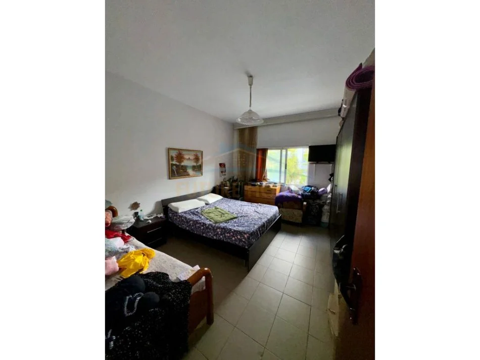 Tirane, shitet apartament 3+1+Ballkon Kati 2, 106 m² 190.000 € (Prokuroria)